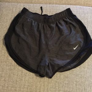 Women’s Nike Shorts sz SMALL